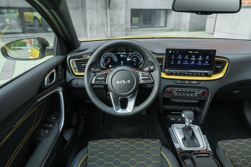 
            Kia назвала российские цены на кроссовер XCeed с новым мотором
        
