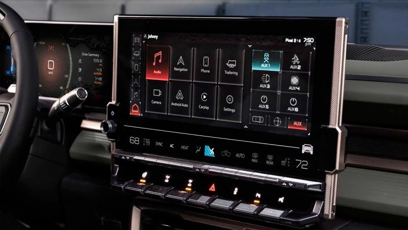 
            Новый Hummer получил холодильник и палатку на крыше. Фото
        