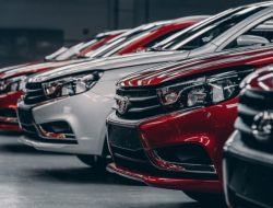 АвтоВАЗ в шестой раз за год поднял на цены на все модели Lada
