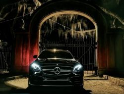 «В черной-черной машине…»: как автопроизводители встречают Хэллоуин