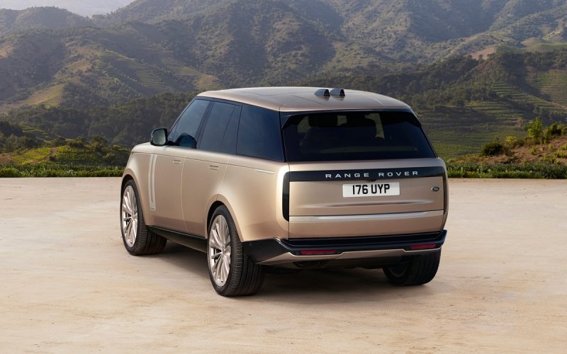 
            Представлен Range Rover нового поколения. Подробности и фото
        