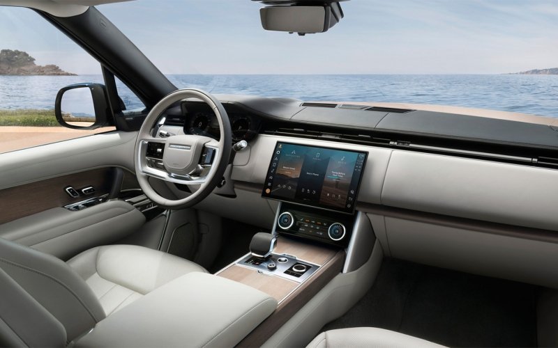 
            Представлен Range Rover нового поколения. Подробности и фото
        
