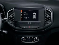 АвтоВАЗ начал продажи Lada XRay с новой медиасистемой