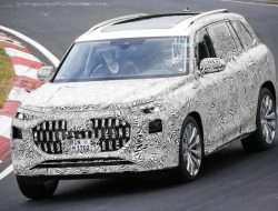 Audi вывела на тесты свой самый большой кроссовер: шпионские фотографии