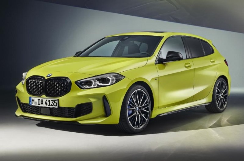 BMW улучшила «заряженный» хэтчбек M135i xDrive