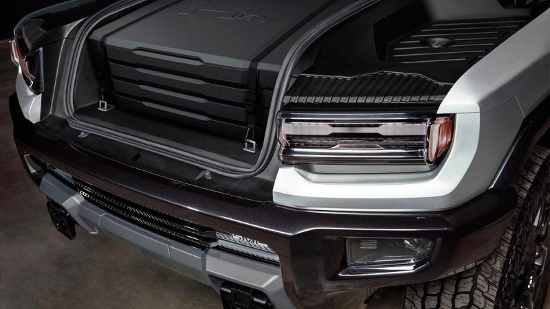 
            Новый Hummer получил холодильник и палатку на крыше. Фото
        