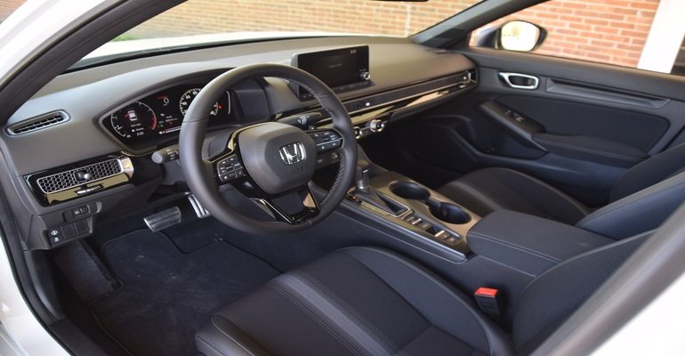 
            От Honda до Bentley: названы лучшие автомобильные интерьеры 2021 года
        