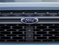 Ford пообещал солидные скидки, чтобы избежать оттока клиентов