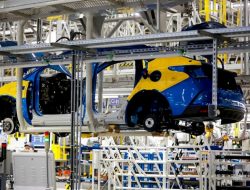 Hyundai приостанавливает производство автомобилей в России