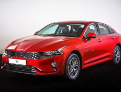 Kia улучшила российский K5: известны цены