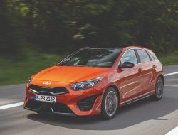 Kia везет в Россию обновленный Ceed