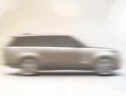 Land Rover намекнул, каким будет совершенно новый Range Rover