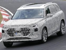 Новейший кроссовер Audi Q9 испытали в Нюрбургринге