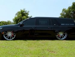 Новый Cadillac Escalade превратили в лоурайдер на 30-дюймовых дисках