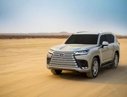 Новый Lexus LX, обновлённый Ford Focus и загадочный Mercedes-Maybach: главное за неделю