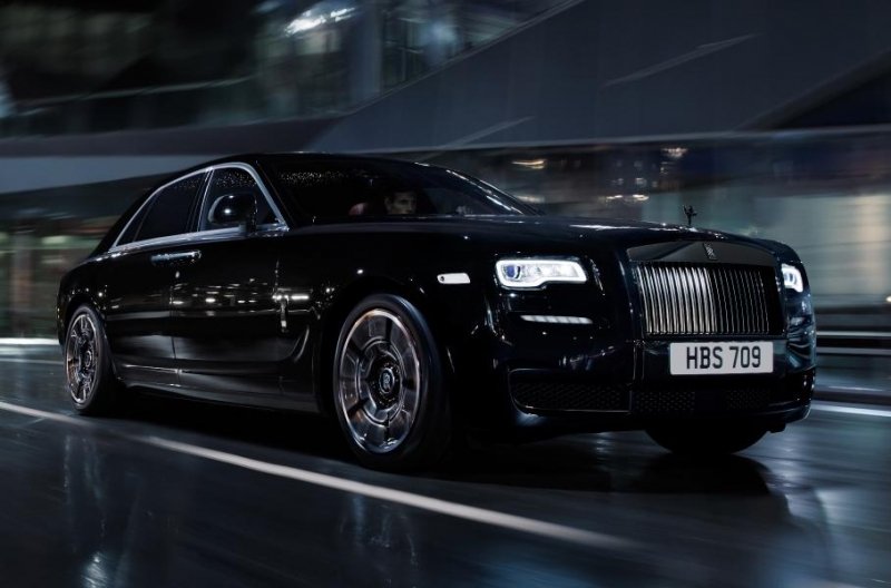 Новый Rolls-Royce Ghost обзаведется бунтарской версией Black Badge