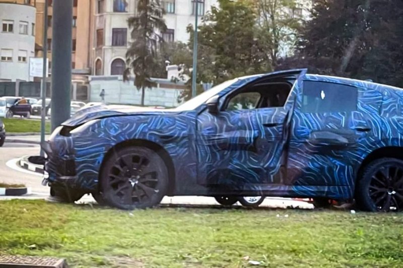 Прототип нового кроссовера Maserati попал в серьёзную аварию во время испытаний