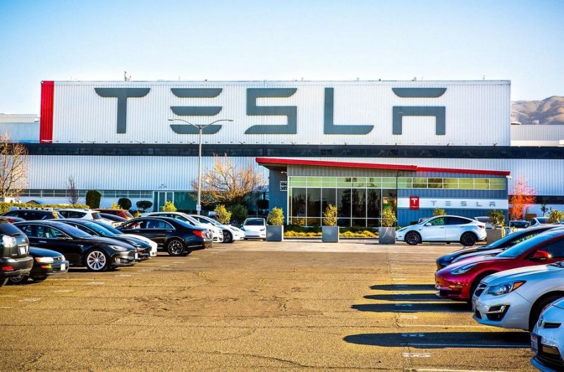 Штаб-квартира Tesla переедет из Калифорнии