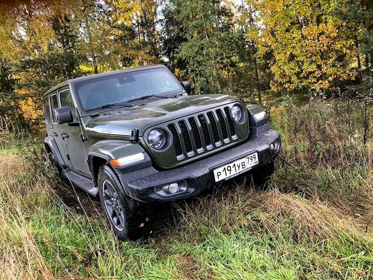 Таблетка от жадности: тест-драйв Jeep Wrangler Sahara 80th Anniversary