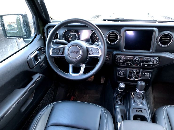 Таблетка от жадности: тест-драйв Jeep Wrangler Sahara 80th Anniversary