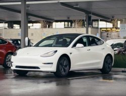 Tesla начала брать подписку о неразглашении с бета-тестеров автопилота