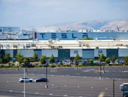 Tesla выплатит 137 миллионов долларов бывшему сотруднику из-за расизма