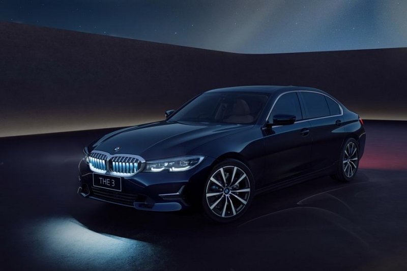 У BMW 3-Series появилась решетка радиатора с подсветкой