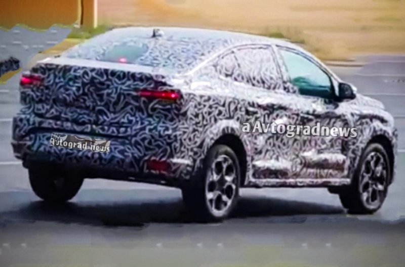 В Тольятти сфотографировали новый Renault Logan. Он будет похож на турецкий Taliant