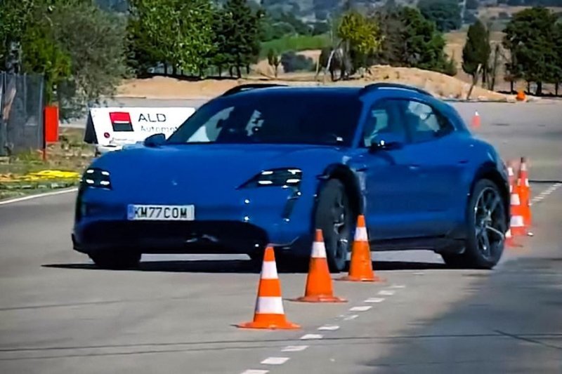 Видео: электрический Porsche Taycan Cross Turismo провалил «лосиный тест»