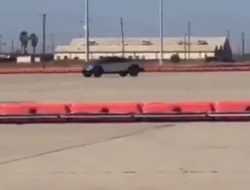 Видео: Tesla проводит испытания обновлённого Cybertruck с классическими зеркалами заднего вида