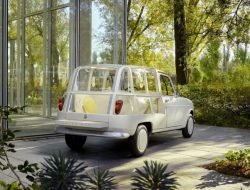Винтажный Renault 4 превратили в мини-отель на колесах