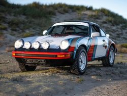 Во Франции продают Porsche 911 с дорожным просветом больше, чем у Cayenne