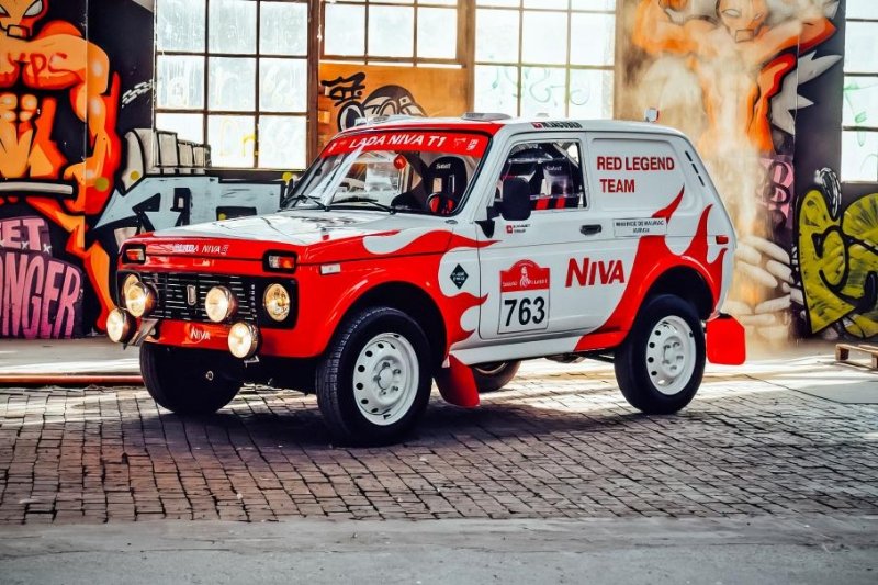 Вот так выглядит гоночная Lada Niva, подготовленная для «Дакара»