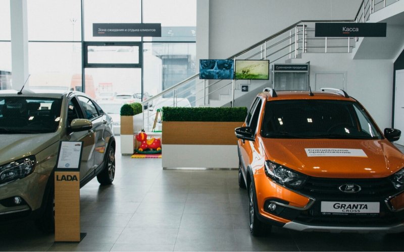 
            АвтоВАЗ поднимет цены на автомобили Lada в седьмой раз в 2021 году
        