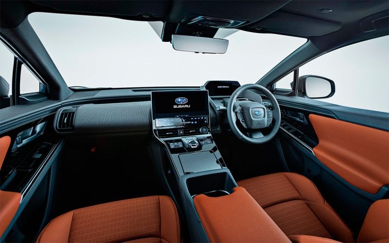
            Subaru представила новый кроссовер Solterra
        