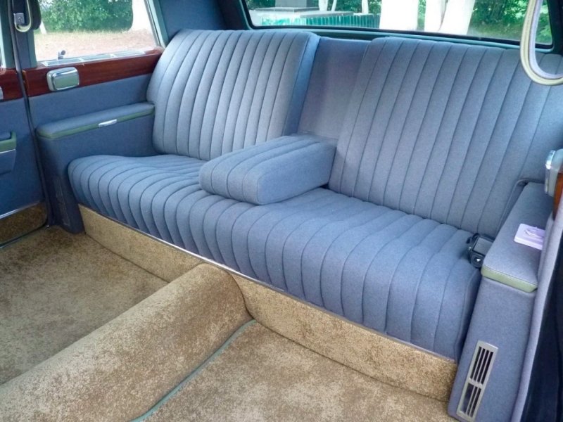 
            Советский лимузин 1973 года выставили на продажу за ₽17,9 млн. Фото
        