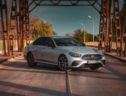 Россияне стали чаще покупать автомобили купе и кабриолеты