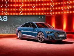 Audi обновила флагманский седан A8