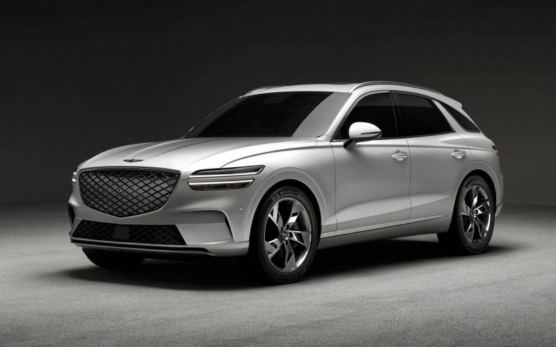 
            У кроссовера Genesis GV70 появилась 490-сильная электрическая версия
        