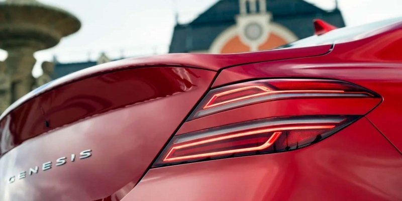
            Хозяин дома. Тест-драйв Genesis G70 и GV70
        