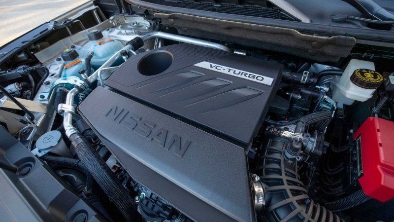 
            Новый Nissan X-Trail получил трехцилиндровый 204-сильный турбомотор
        