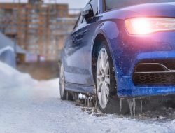 В ГИБДД назвали два обязательных действия перед поездкой зимой
