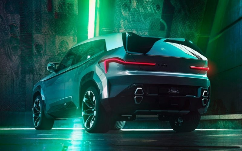 
            BMW показала 750-сильного конкурента Lamborghini Urus
        