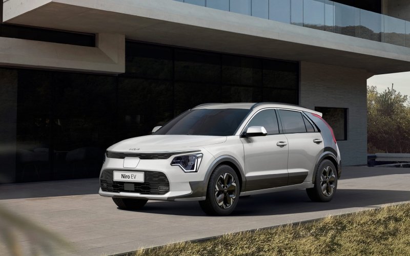
            Kia представила кроссовер Niro второго поколения
        