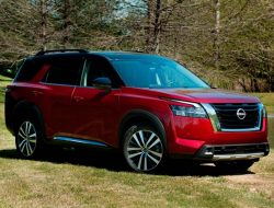 Nissan сообщил подробности о новом Pathfinder для России