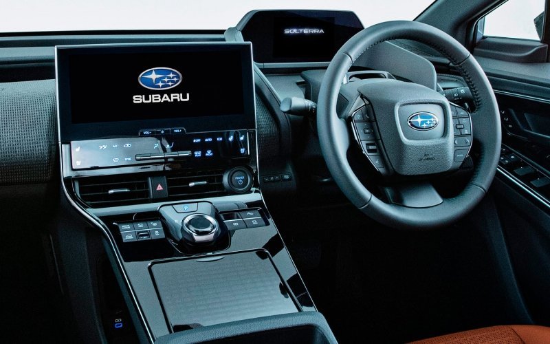 
            Subaru представила новый кроссовер Solterra
        