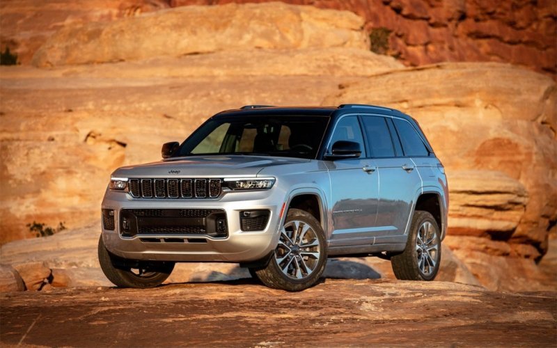 
            Jeep назвал новинки для России в 2022 году
        