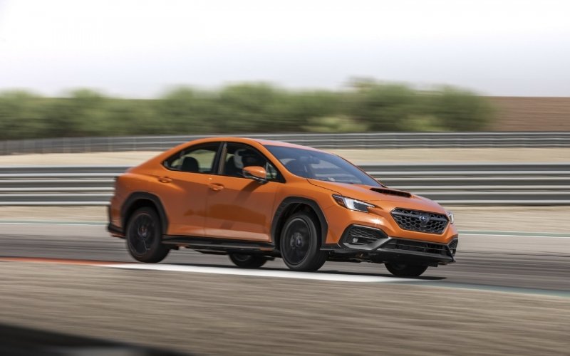 
            Subaru привезет в Россию три новинки в 2022 году
        