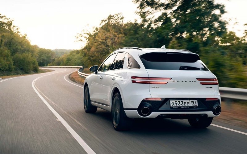 
            Хозяин дома. Тест-драйв Genesis G70 и GV70
        