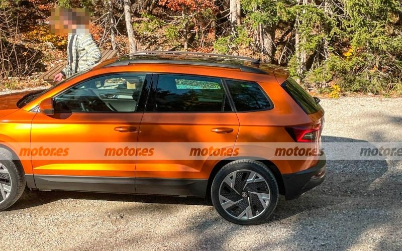 
            Обновленный Skoda Karoq рассекретили до премьеры
        